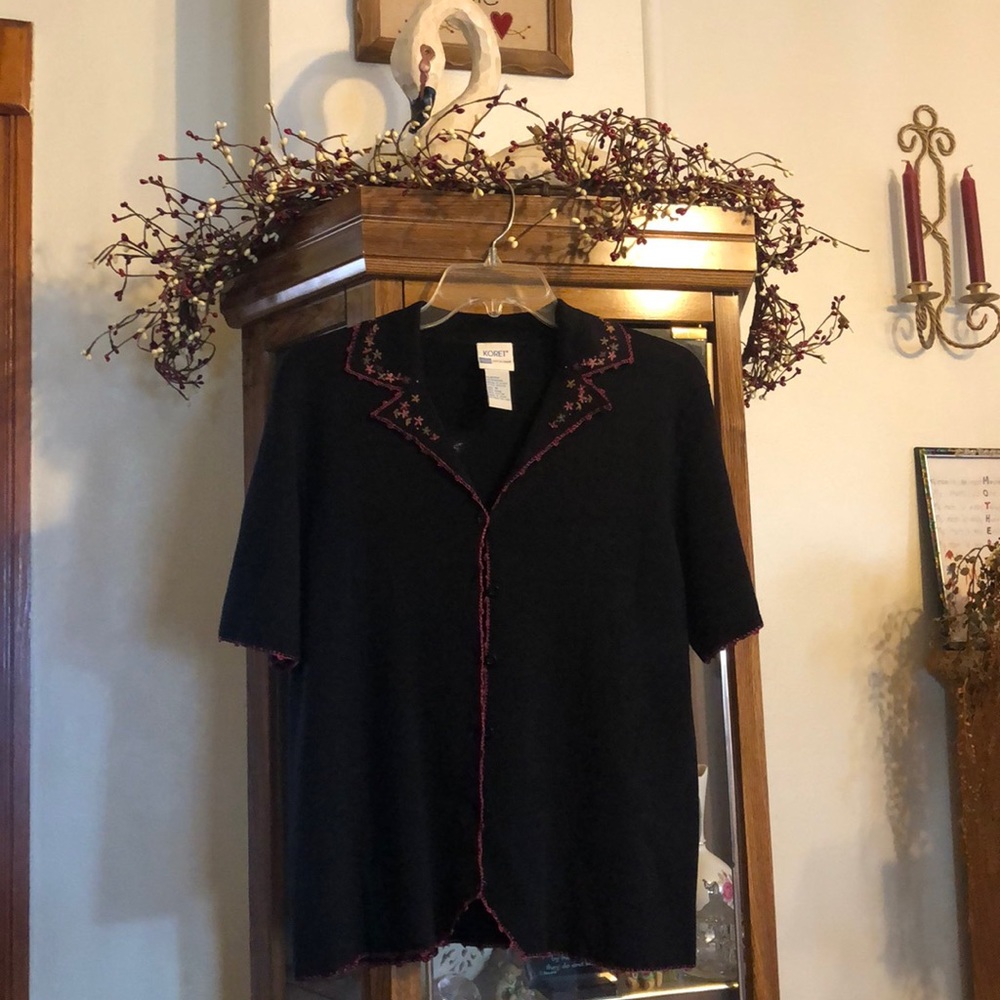 Dressy flower trim cardigan